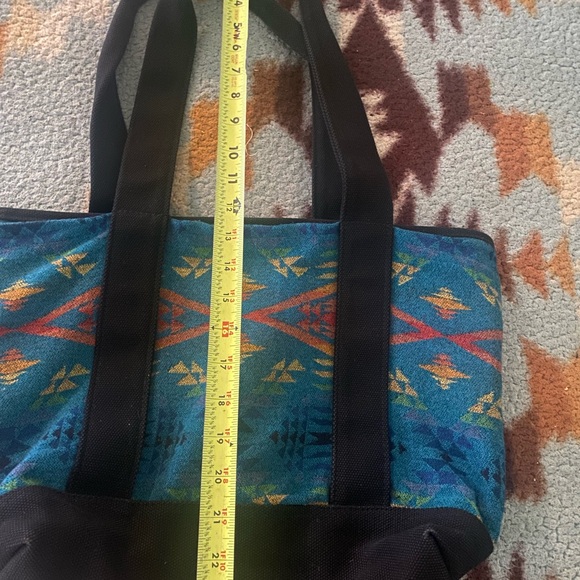 Pendleton Tote - Picture 3 of 6